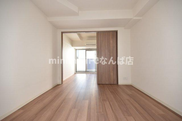 プレサンス松屋町グレースの居間・リビング