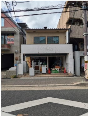 寺戸町西田中瀬　店舗付住宅の外観
