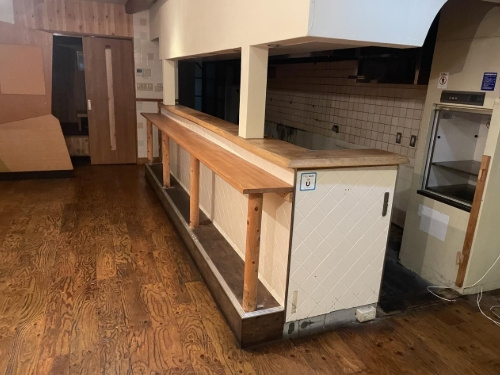 寺戸町西田中瀬　店舗付住宅の内装