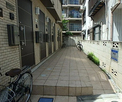 【エントランス】 | メゾン エクリュ