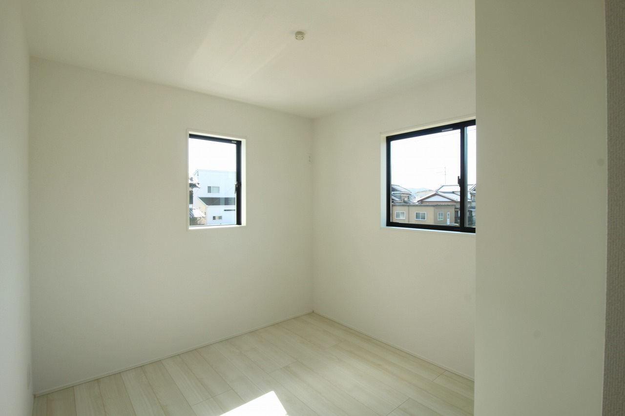 土佐市高岡町甲　1号棟　新築戸建（全2区画）の洋室|2Ｆ　南西の部屋　5.25帖