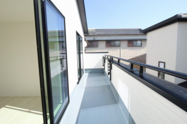土佐市高岡町甲　1号棟　新築戸建（全2区画）のバルコニー|2Ｆ　南の部屋　5.25帖