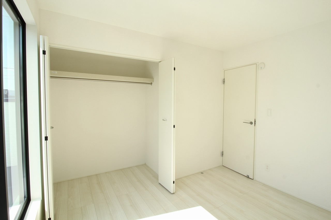 土佐市高岡町甲　1号棟　新築戸建（全2区画）の収納|2Ｆ　南の部屋　5.25帖