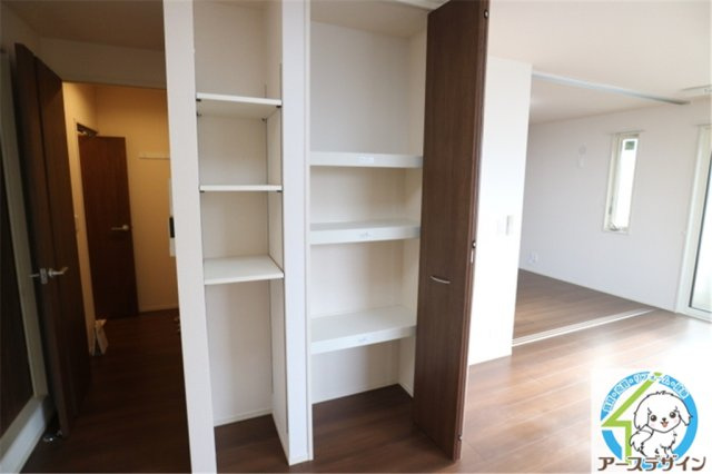 エスタ・ビエンの収納|パース写真