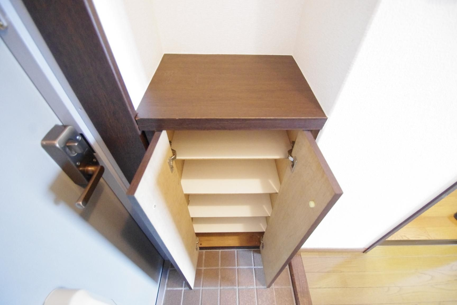 熊本市中央区新屋敷１丁目のアパートの収納