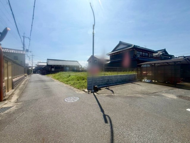 野洲市須原　建築条件無し売土地の前面道路含む現地写真