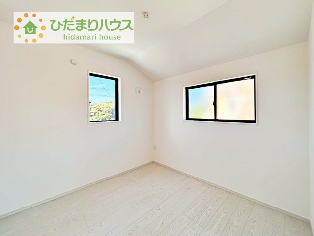 【洋室】 | 土浦市おおつ野3期　新築戸建　1号棟 | 机にベットを置けば子供部屋の完成です！