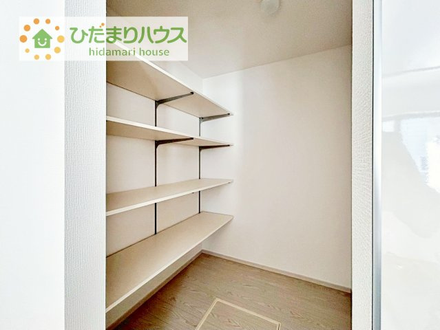 【収納】 | 土浦市おおつ野3期　新築戸建　1号棟 | パントリー完備で散らかりがちなキッチン回りもラクラクお片付けできちゃいます！(*^-^*)