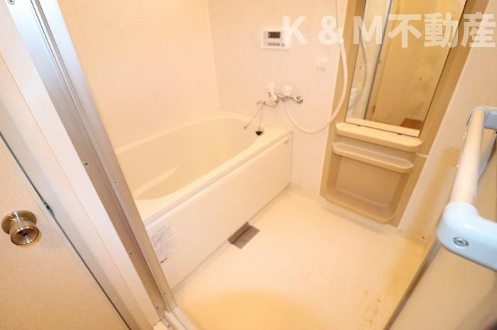 グランディールの駐車場|駐車スペースもあります