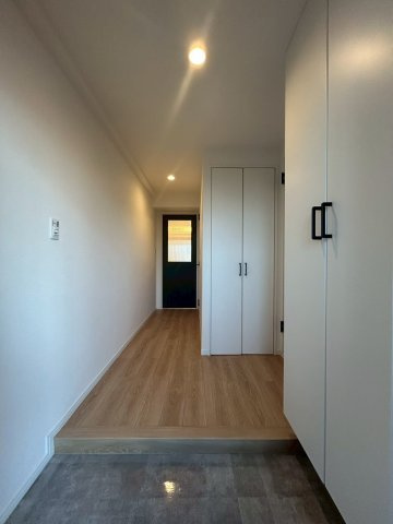 ハイツ川崎紺屋町の玄関