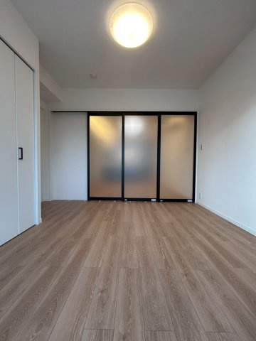 ハイツ川崎紺屋町の洋室|個人の部屋や寝室として使える洋室です