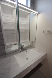 【洗面所】 | 【仲介手数料無料！！】府中市四谷2丁目　新築戸建て（全5棟）3号棟　5730万円