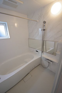 【浴室】 | 【仲介手数料無料！！】府中市四谷2丁目　新築戸建て（全5棟）3号棟　5730万円 | 1坪（1616）タイプの浴室