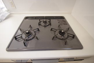 【キッチン】 | 【仲介手数料無料！！】府中市四谷2丁目　新築戸建て（全5棟）3号棟　5730万円