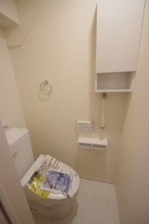 【トイレ】 | 【仲介手数料無料！！】府中市四谷2丁目　新築戸建て（全5棟）3号棟　5730万円