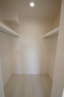 【収納】 | 【仲介手数料無料！！】府中市四谷2丁目　新築戸建て（全5棟）3号棟　5730万円 | 主寝室のWIC