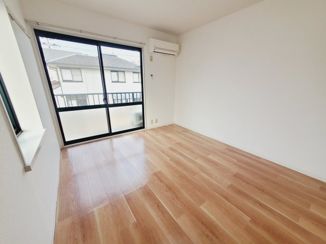 ジュネスパートⅢの居間・リビング