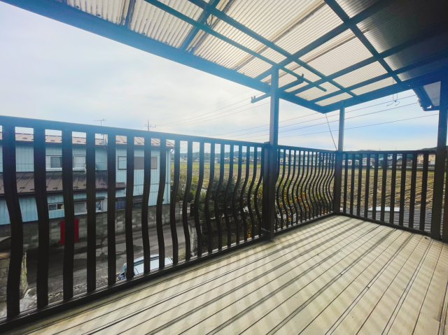 エコキュート！那珂川町小川中古住宅のバルコニー