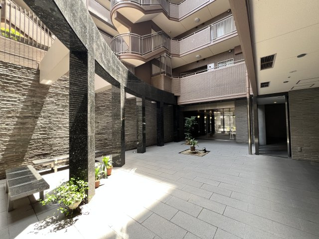 板橋区小茂根3丁目　コスモ小竹向原ガーデンフォルム　角部屋×新規リフォームの中庭