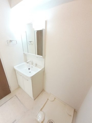 【洗面所】 | ワイズ　プラネッツ | コンパクトで使いやすい洗面所