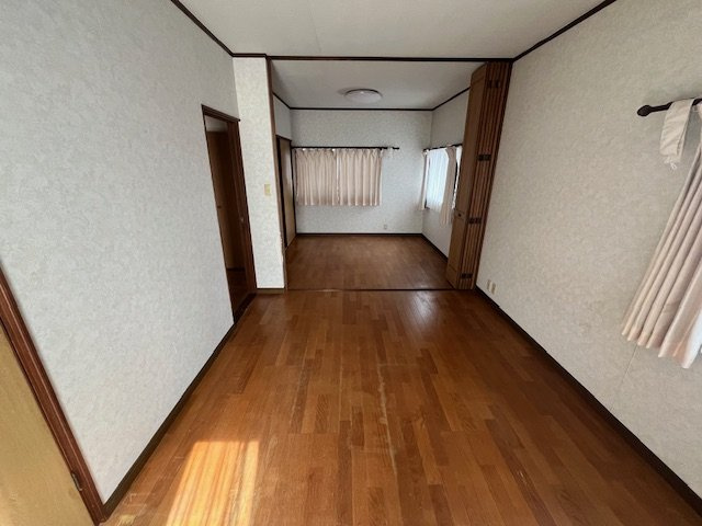 都城市金田町の中古一戸建の洋室