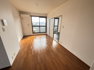 【居間・リビング】 | ハイマート | エアコンがあるリビングです。