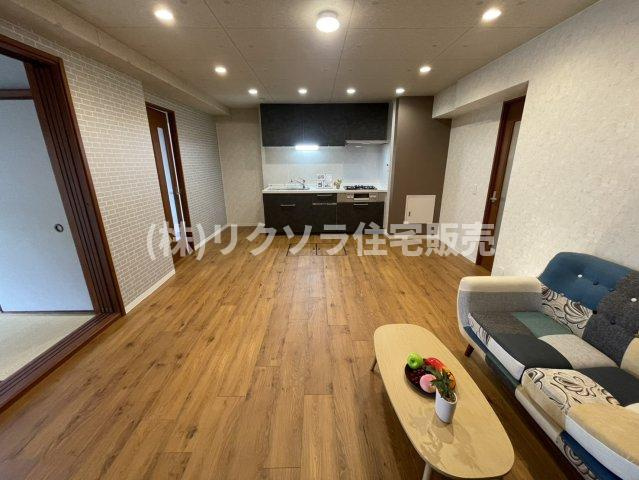 ライオンズマンション枚方のキッチン|LDK13.3帖
■物件内覧・資金計画相談・住宅ローン相談、リフォーム相談、お問合せ受付中■
※当日・翌日のご内覧、ご相談はお電話でのお問合せがスムーズです！