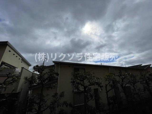 ライオンズマンション枚方の展望|■物件内覧・資金計画相談・住宅ローン相談、リフォーム相談、お問合せ受付中■
※当日・翌日のご内覧、ご相談はお電話でのお問合せがスムーズです！
