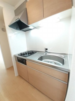 【キッチン】 | ティ・シュティル　都町 | コンパクトなキッチンで掃除もラクラク