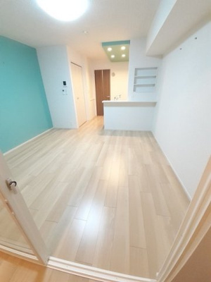 【内装】 | Ｌｉｂｅｒｔｙ東辻 | 明るい色調の室内です