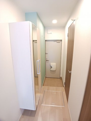 【玄関】 | Ｌｉｂｅｒｔｙ東辻 | ゆったりとした玄関です