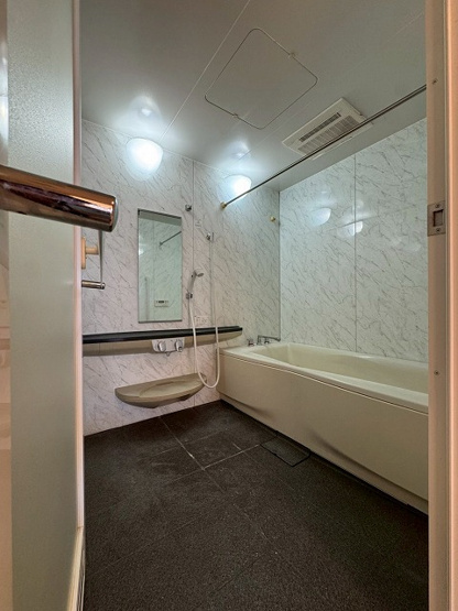 【浴室】 | コアマンション香椎南ネクステージ | リフォーム前の写真です。