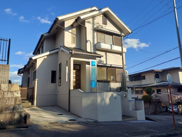 宝塚市中山桜台5丁目一戸建