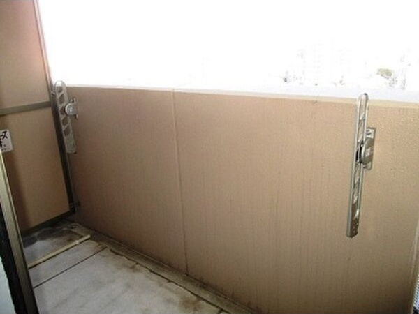 HF名駅北レジデンス　EASTのバルコニー