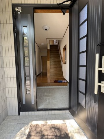 【玄関】 | 中古一戸建　高知市福井東町　