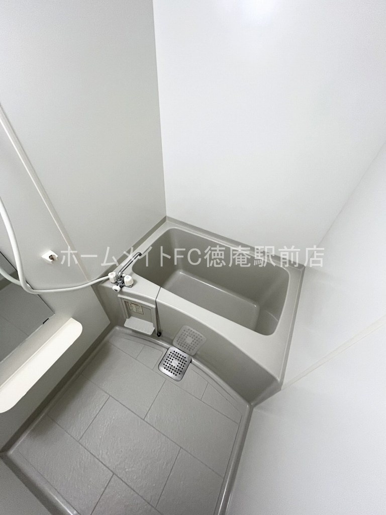 大阪市鶴見区横堤４丁目の賃貸マンションの浴室