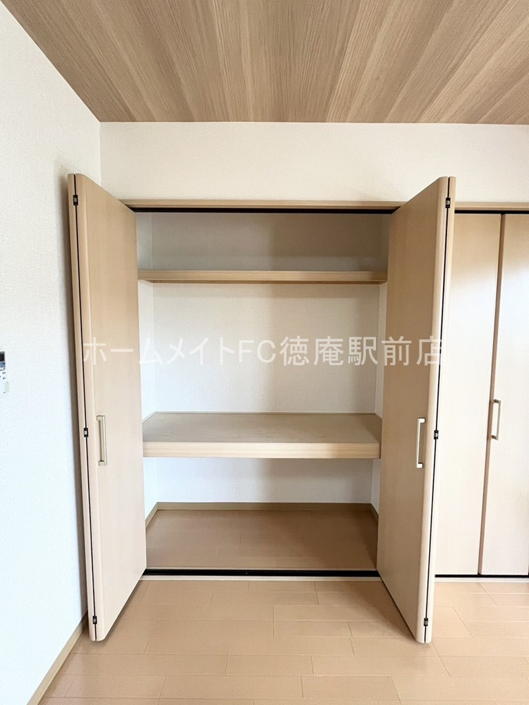 大阪市鶴見区横堤４丁目の賃貸マンションの収納