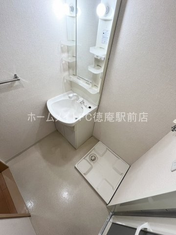 大阪市鶴見区横堤４丁目の賃貸マンションの洗面所