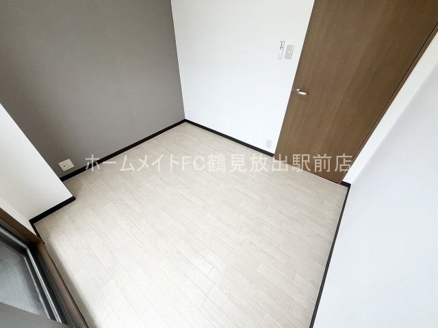 大阪市鶴見区今津中１丁目の賃貸マンションの洋室
