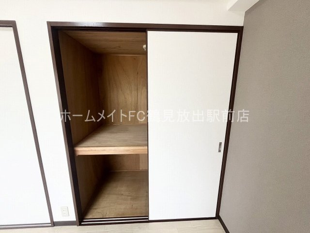 大阪市鶴見区今津中１丁目の賃貸マンションの収納