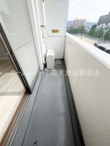 大阪市鶴見区今津中１丁目の賃貸マンションのバルコニー