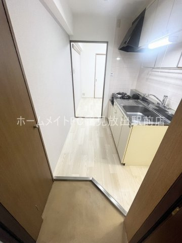 大阪市鶴見区今津中１丁目の賃貸マンションの玄関