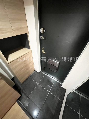 大阪市鶴見区今津中４丁目の賃貸マンションの玄関