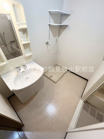 大阪市鶴見区今津中４丁目の賃貸マンションの洗面所