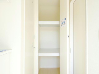 【玄関】 | スピカＡ・Ｂ | 収納