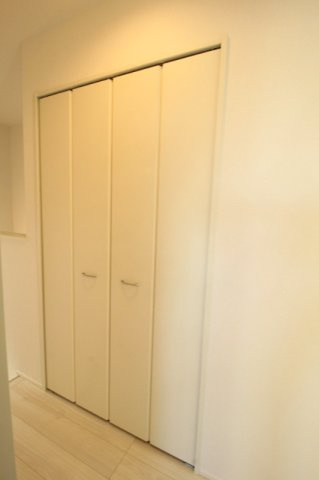 土佐市高岡町甲　2号棟　新築戸建（全2区画）の収納|2F　ホール