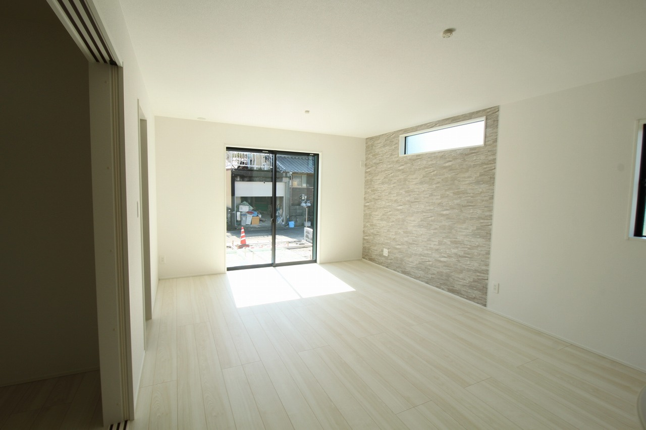 土佐市高岡町甲　2号棟　新築戸建（全2区画）の居間・リビング|LDK　16.0帖