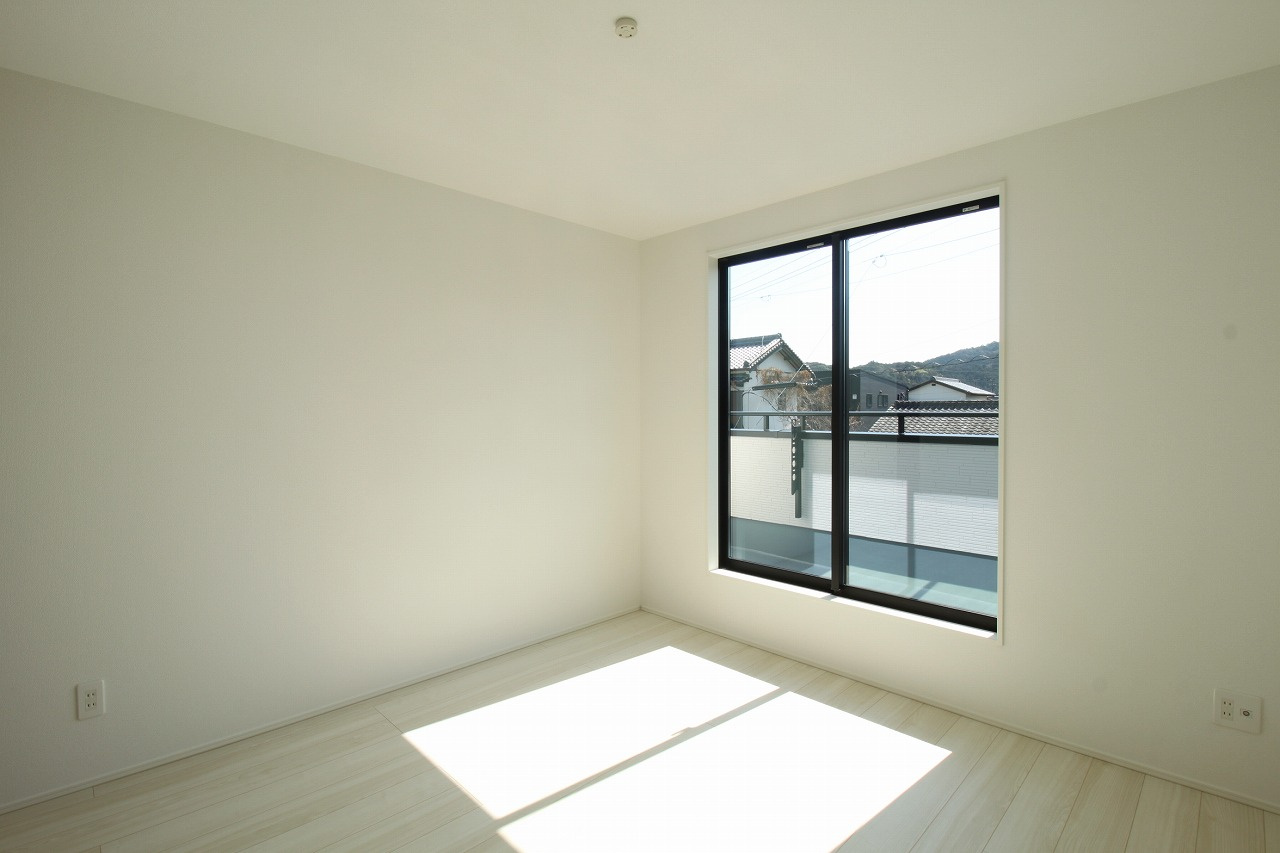 土佐市高岡町甲　2号棟　新築戸建（全2区画）の寝室|2F　南西の部屋　7.25帖
