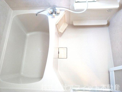 【浴室】 | メゾンティアラ A棟