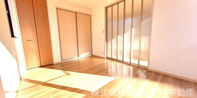 【居間・リビング】 | メゾンティアラ A棟 | 洋室5.9帖